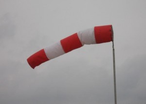 Schip Rijkswaterstaat op drift bij Holwerd