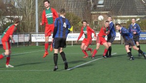 Zwaagwesteinde zet zegereeks voort tegen Rottevalle