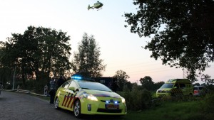 VIDEO: Vrouw valt van ladder nabij Jistrum