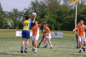 Invicta deelt tweede plaats met Harich