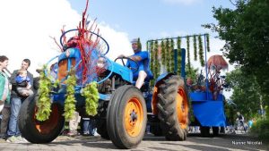 VIDEO: Optocht dorpsfeest Broeksterwâld/De Falom