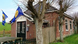 Stichting Oan ‘e dyk koopt gebouw aan de dijk in Paesens
