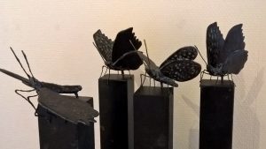 Kunst in de Kerk Hiaure toont glaskunst, textiel en beelden