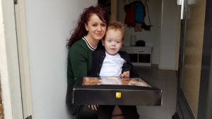 VIDEO: Troostpakket voor familie van der Bij uit Kollumerzwaag