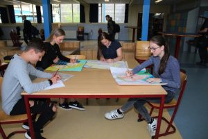 Een unieke expositie in It Lytse Slot in Veenklooster - RTV NOF