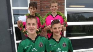 KNKB Schooljongens A en B klasse Niawier