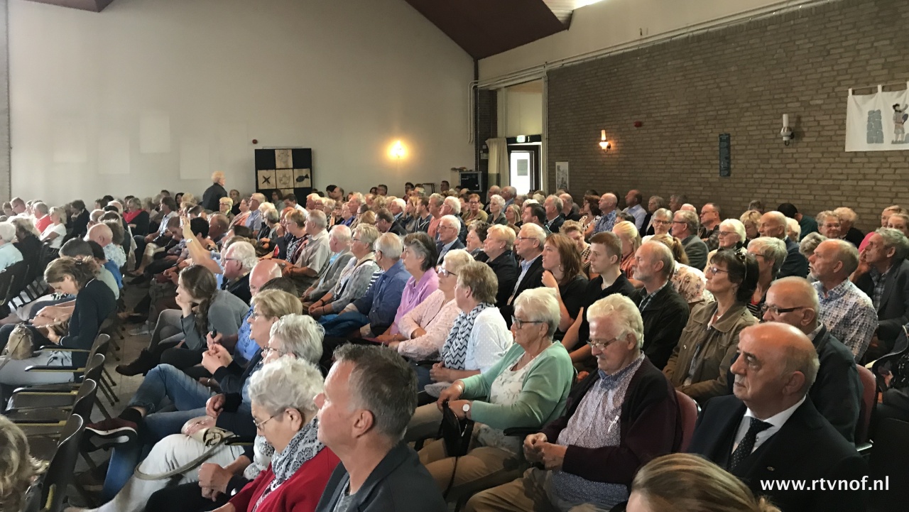 De Westereen Kerkdiensten VIDEO: Laatste dienst Rotondetsjerke De Westereen - RTV NOF Nieuws