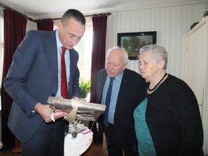 Echtpaar Postma zestig jaar getrouwd - RTV NOF