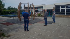 Wethouder Jouke Douwe de Vries op bezoek in Munnekezijl - RTV NOF