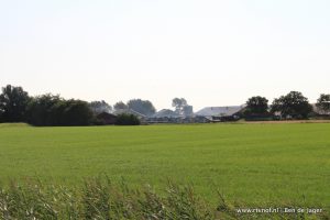 VIDEO: Grote brand bij pluimveebedrijf in Niawier