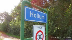 Politie vraagt jeugd strand te verlaten in nachtelijke uren -.