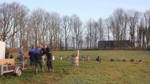 VIDEO: Traditioneel carbidschieten in Burdaard