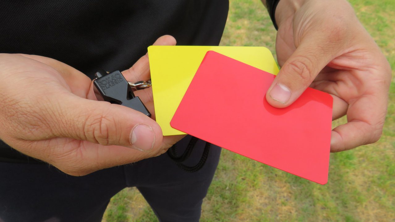 Scheidsrechters cursus bij v.v. Buitenpost en v.v. Kollum