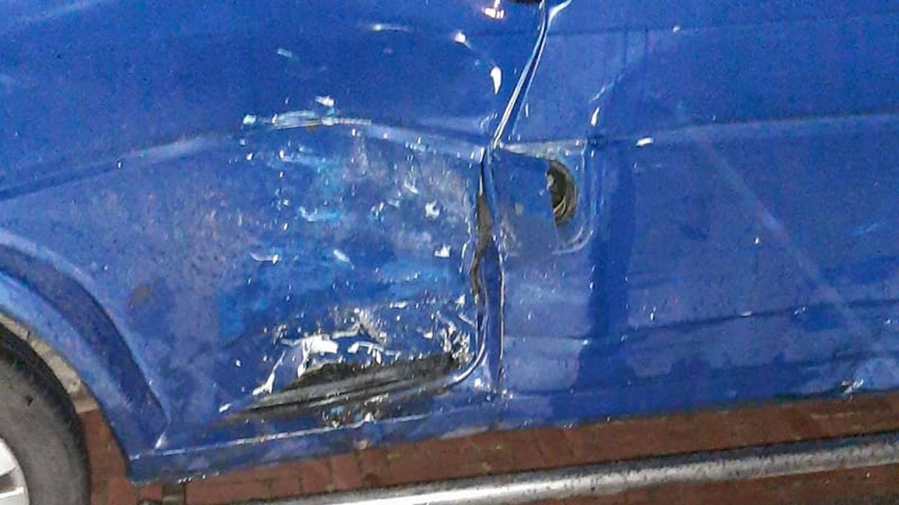 Auto doorgereden na aanrijding in Twijzelerheide