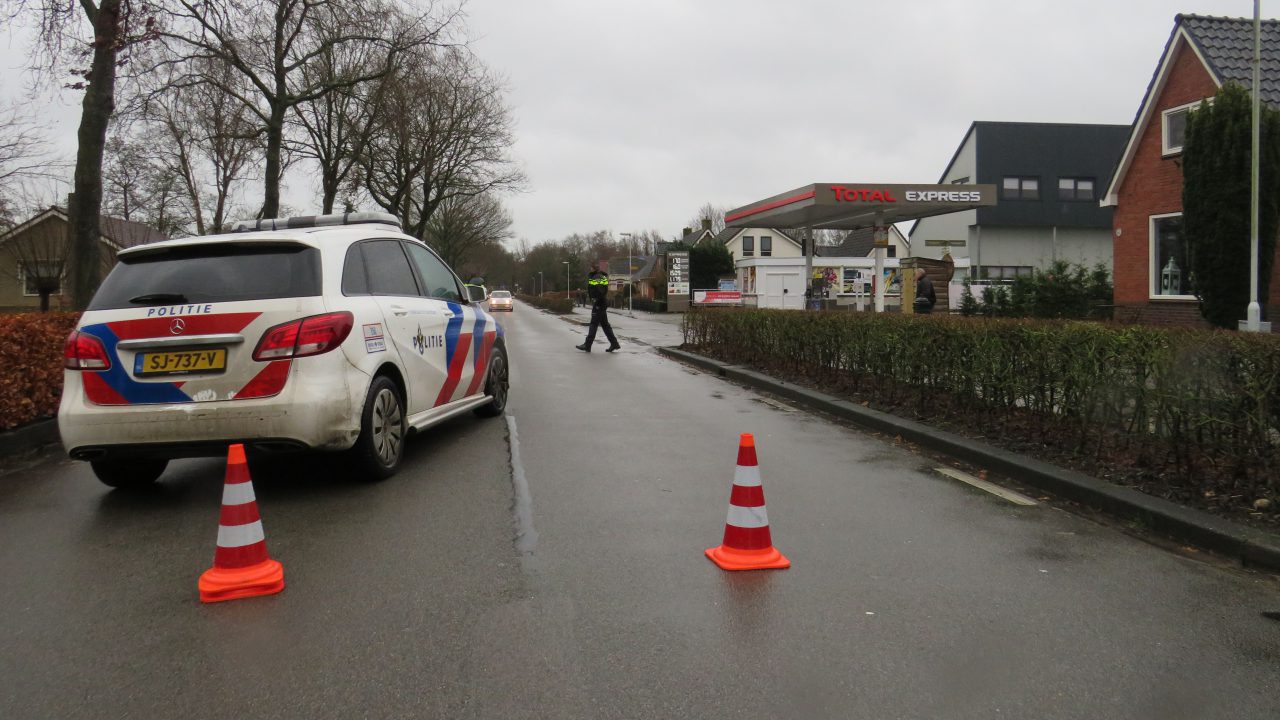 VIDEO: Dak tankstation Kollumerzwaag zorgt voor gevaar