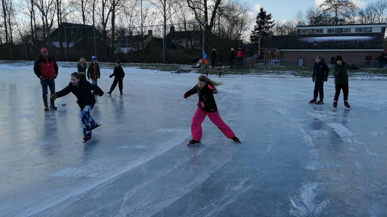 CBS De Springplanke op de schaats