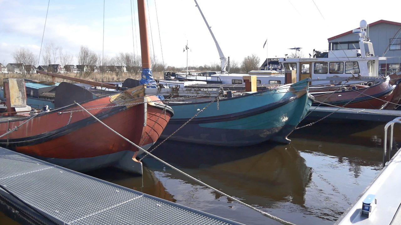 Bijzonder cadeau voor Skûtsjemuseum Earnewâld