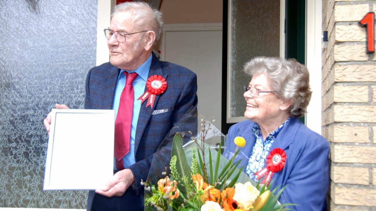 Echtpaar Veltman-de Vries uit Sumar 60 jaar getrouwd