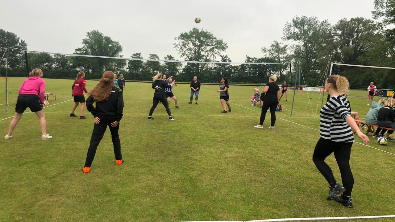 Geslaagde volleybalavond in Morra-Lioessens