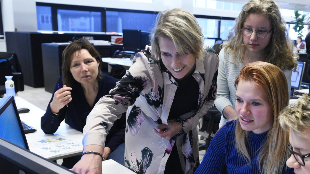 Rennie Rijpma uit Oentsjerk nieuwe hoofdredacteur AD