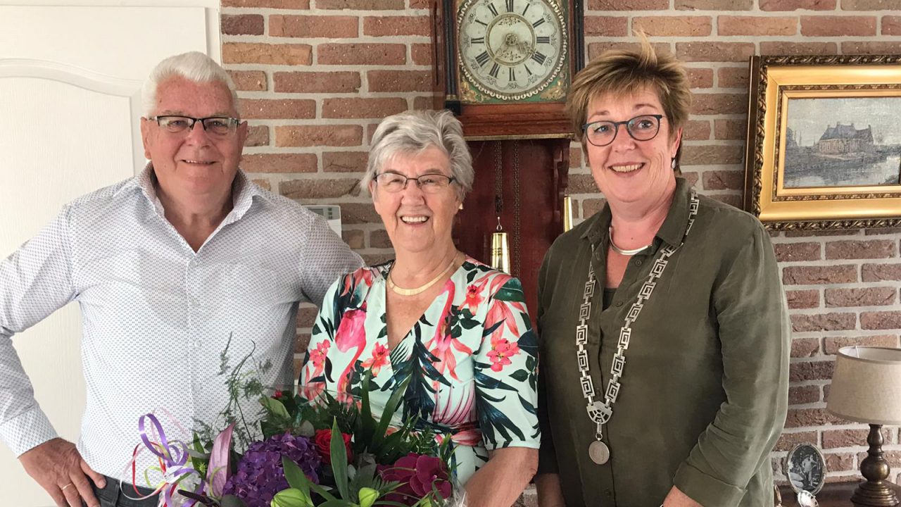 Echtpaar Rinsma-de Vries uit Gytsjerk 65 jaar getrouwd
