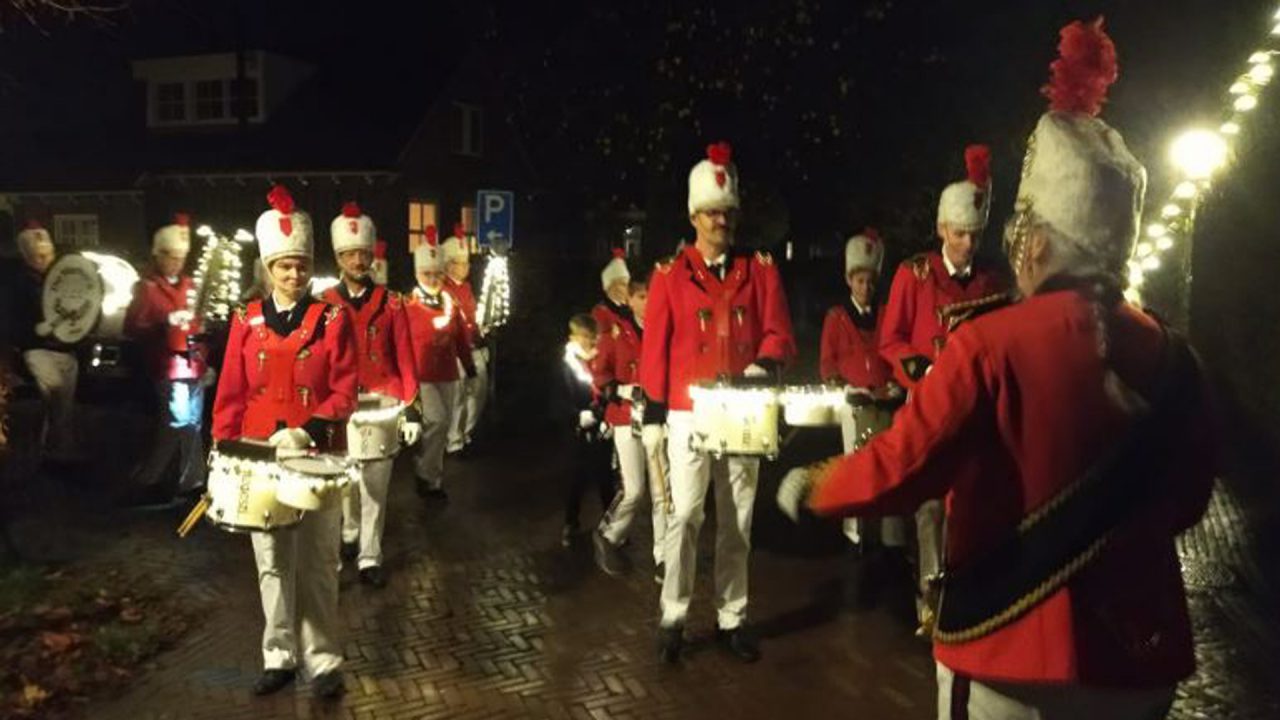 Sint Maarten met Drumband De Marko’s in Eastermar