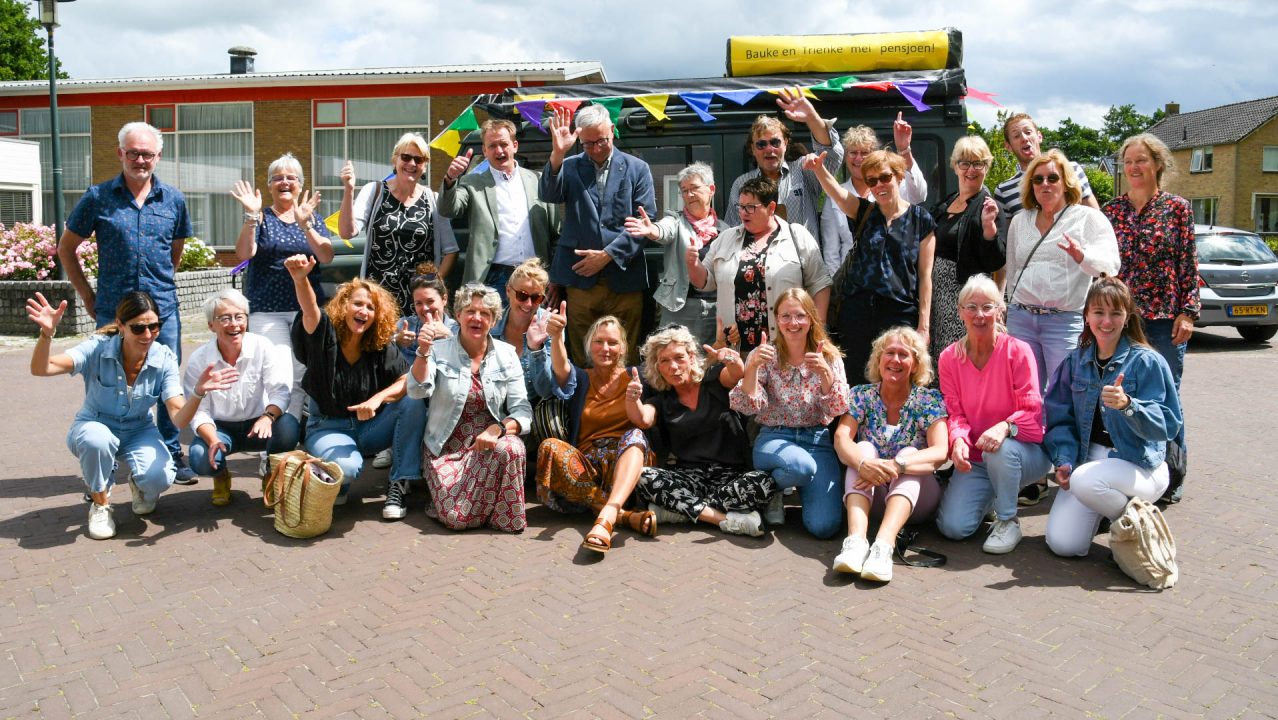 Afscheid van meester Bauke en juf Trienke van De Stapstien - RTV NOF