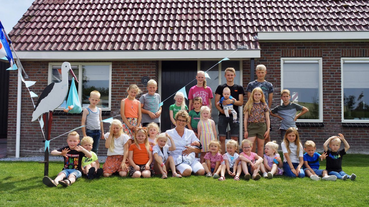 Aleida Waaksma, in 20 jaar 30 baby’s te Lioessens