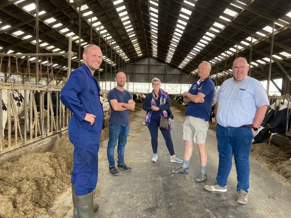INGEZONDEN: Werkbezoek melkveebedrijf familie Bijma