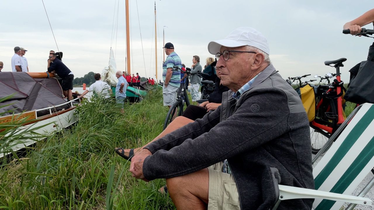 VIDEO: Skûtsjesilen bij Earnewâld: 