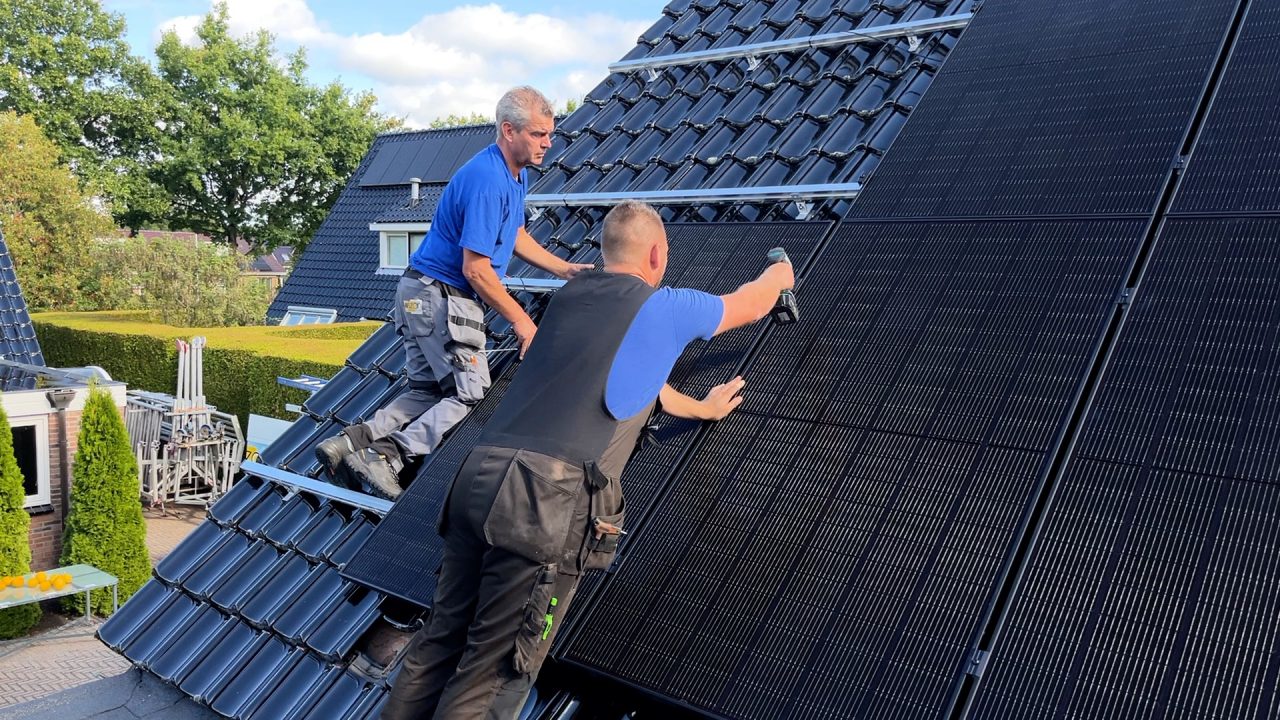 VIDEO: Run op zonnepanelen zorgt voor offertestop: 