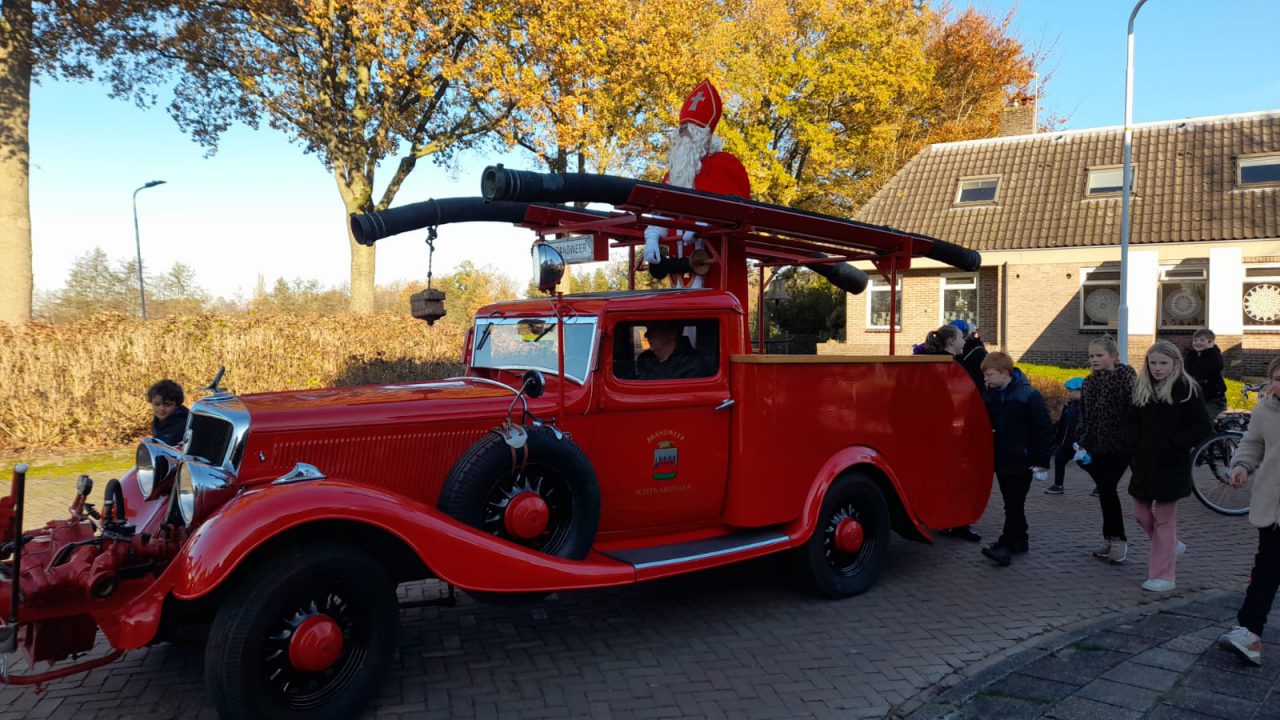 De Marko’s bij intocht Sinterklaas in Eastermar en Surhuizum