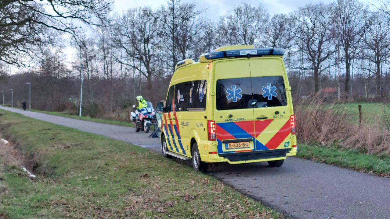 Scooterrijdster ten val op Keningswei bij Feankleaster