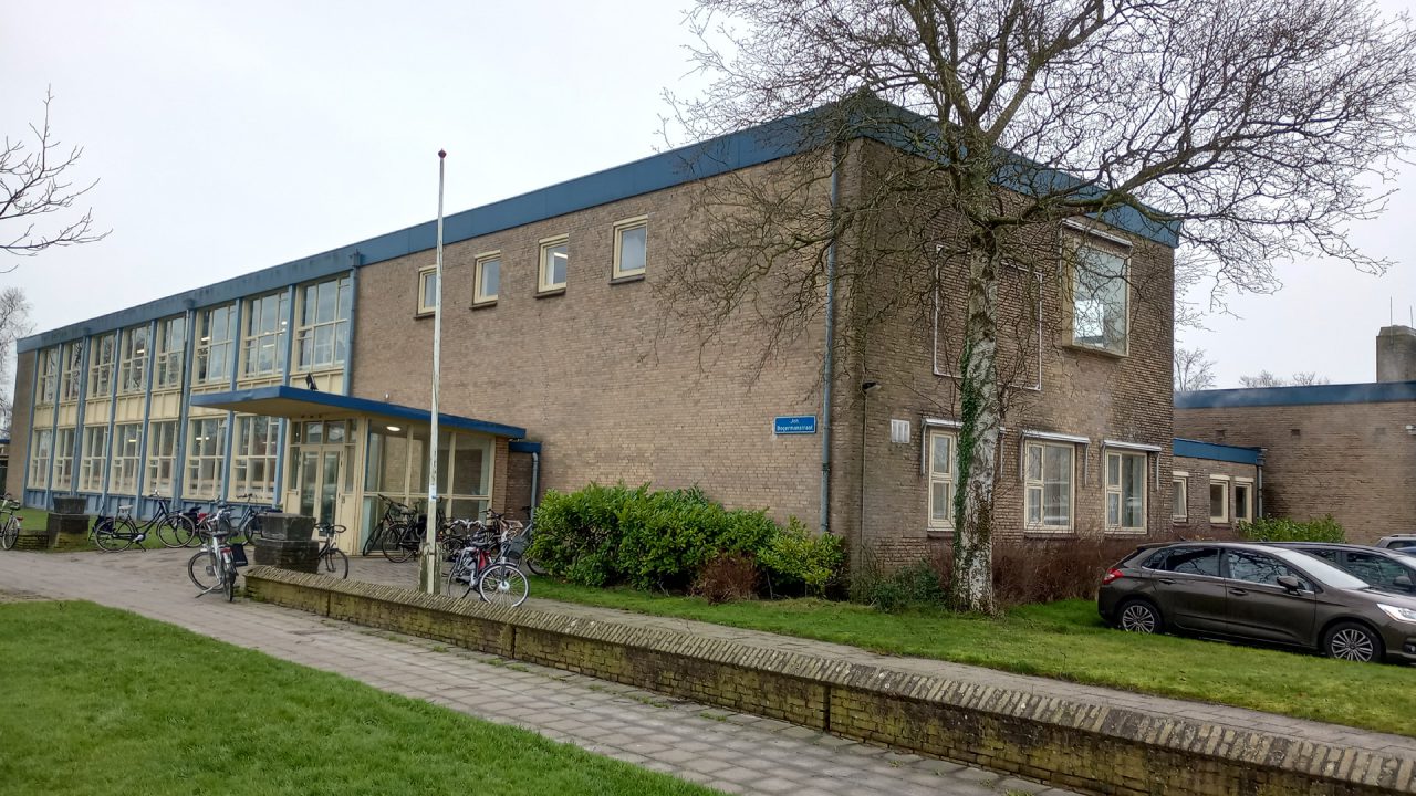 Verouderd schoolgebouw in Kollum voldoet niet aan eisen: leerlingen verdienen beter