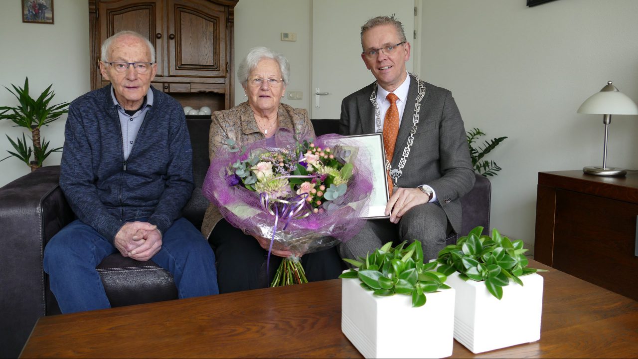 Echtpaar Dijk – Van de Wal uit Tytsjerk viert diamanten huwelijk