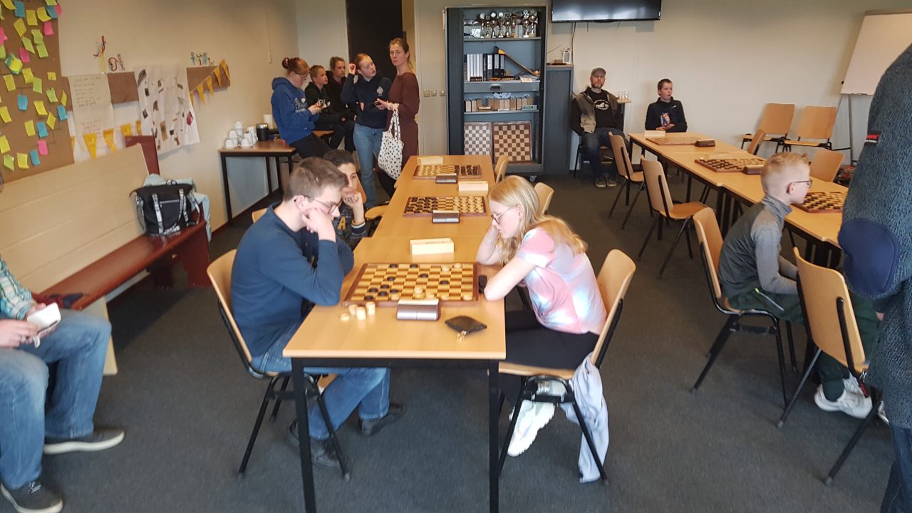 Spannende strijd bij FK sneldammen jeugd in Rinsumageast