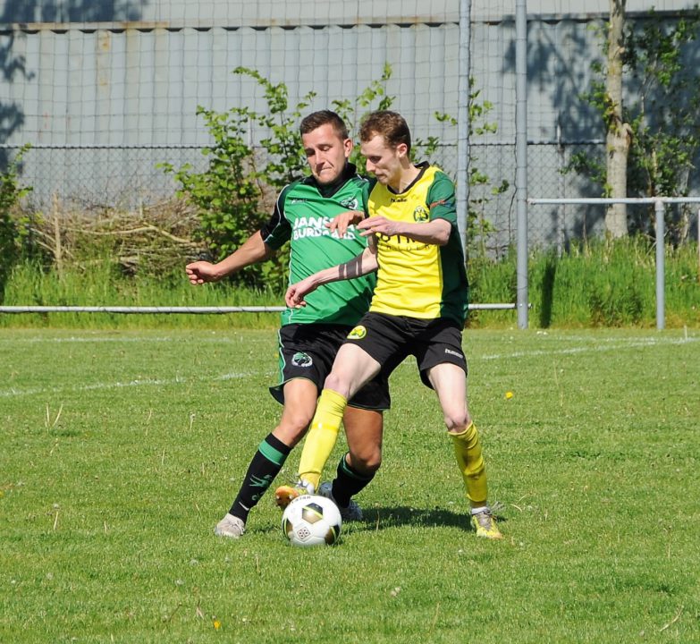 Ropta Boys speelt zich zelf veilig in Burdaard