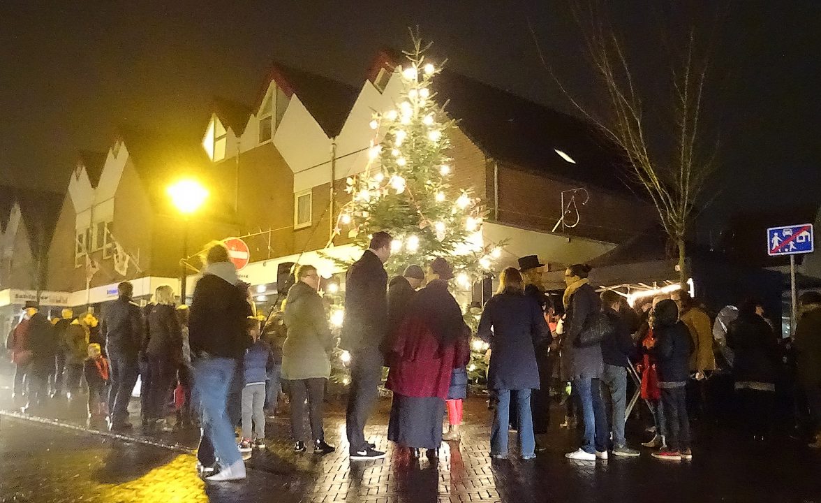 Geen DickensKerstmarkt in Buitenpost dit jaar, oproep voor hulp voor 2024 RTV NOF Nieuws