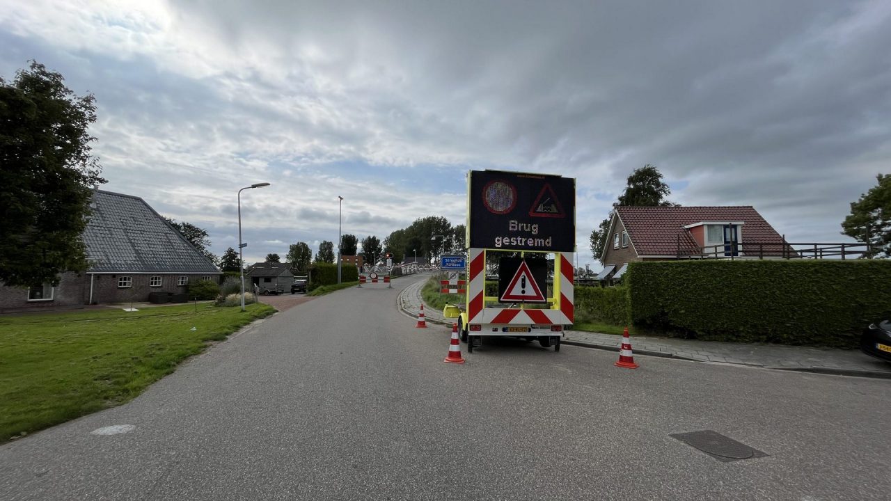 Brug Stroobos nog twee weken dicht: geen pont, wel schoolbus