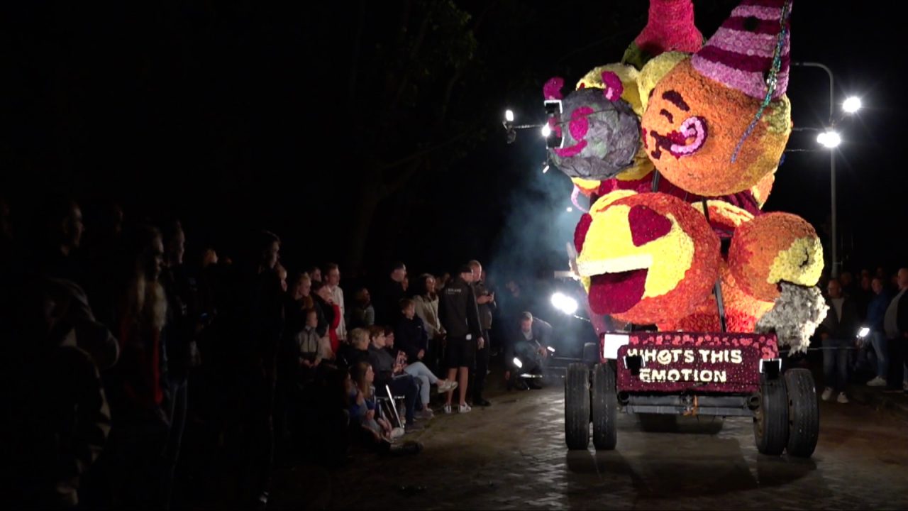VIDEO: Gondelvaart Drogeham op losse schroeven