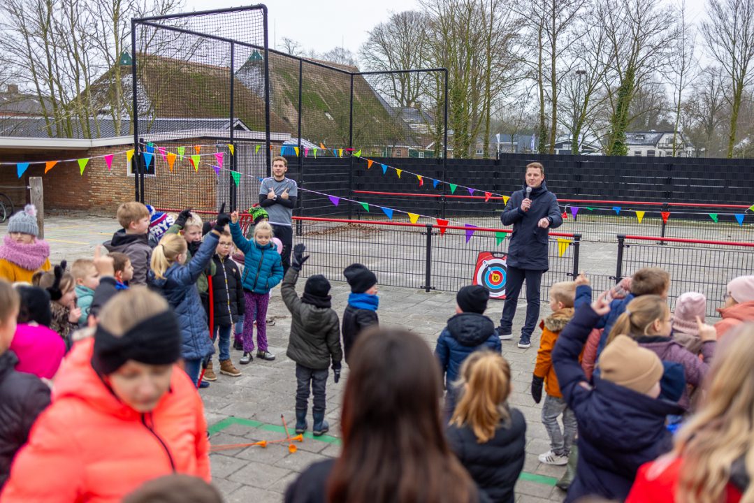 CBS De Oanrin uit Twijzel in beweging