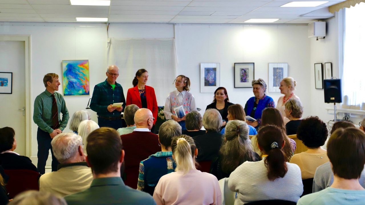 Indrukwekkende vernissage ‘Gevluchte vrouwen’ in Galerie Bloemrijk Vertrouwen