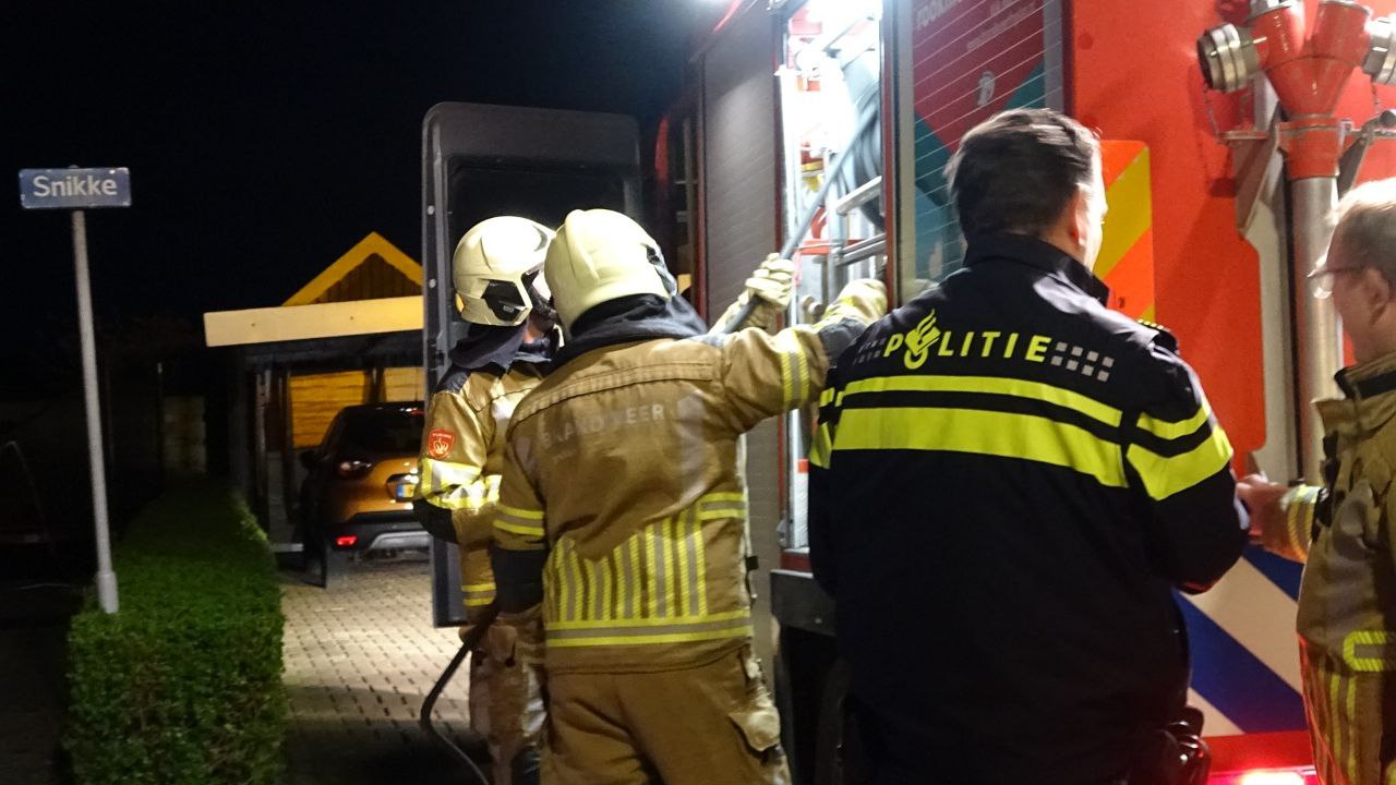 Brandweer Ternaard opgeroepen voor woningbrand in Wierum