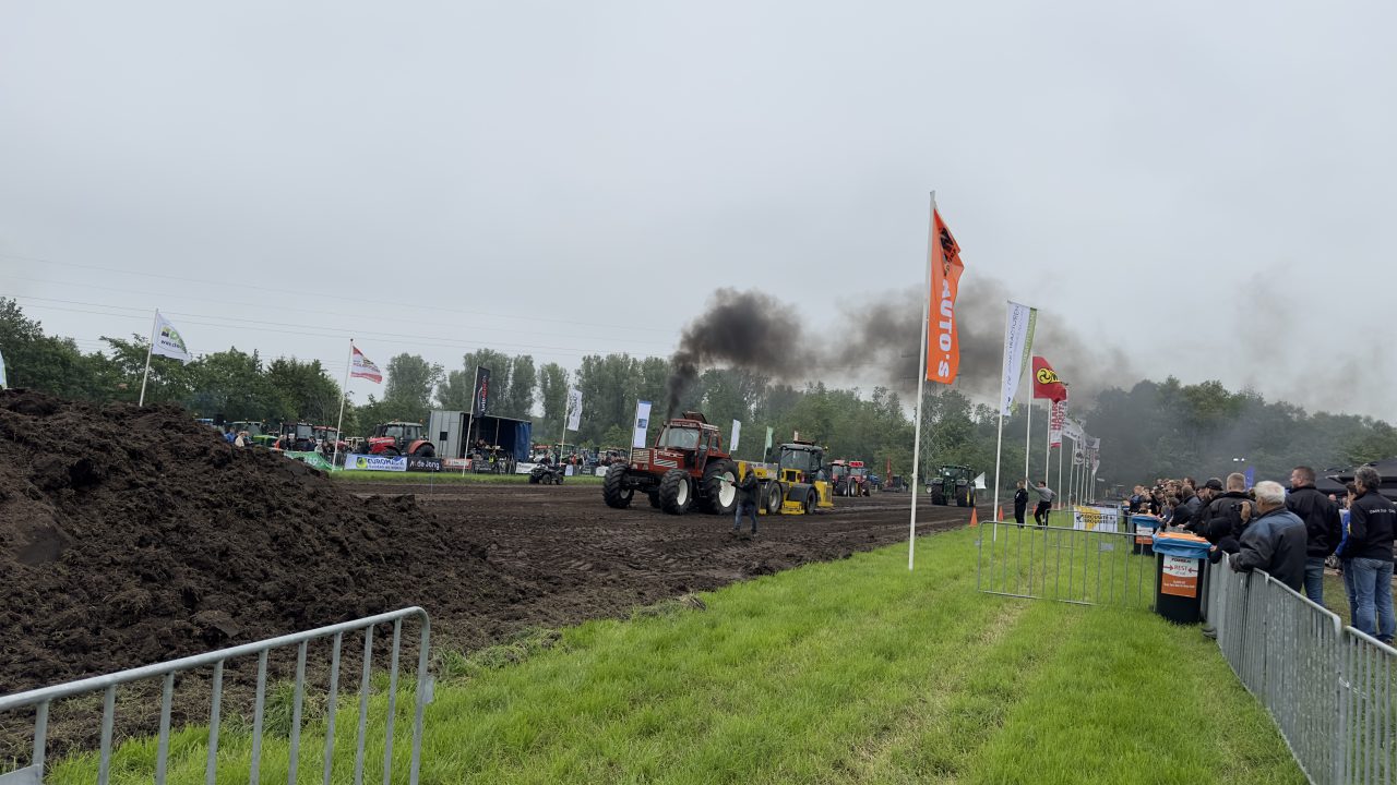 VIDEO: Succesvolle 12e editie van het oldtimerfestival in Rinsumageast