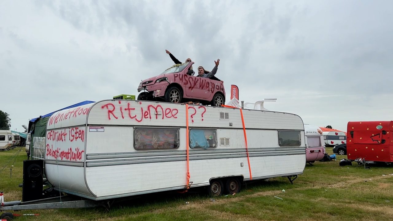 VIDEO: Moai Fuort 11: Jongeren uit Ie naar De Veenhoop