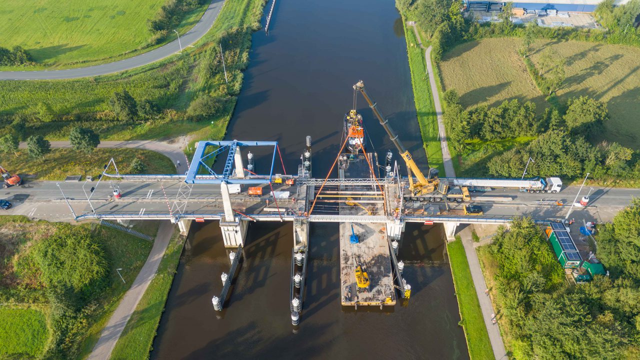 Groninger asfalt voor brug Kootstertille