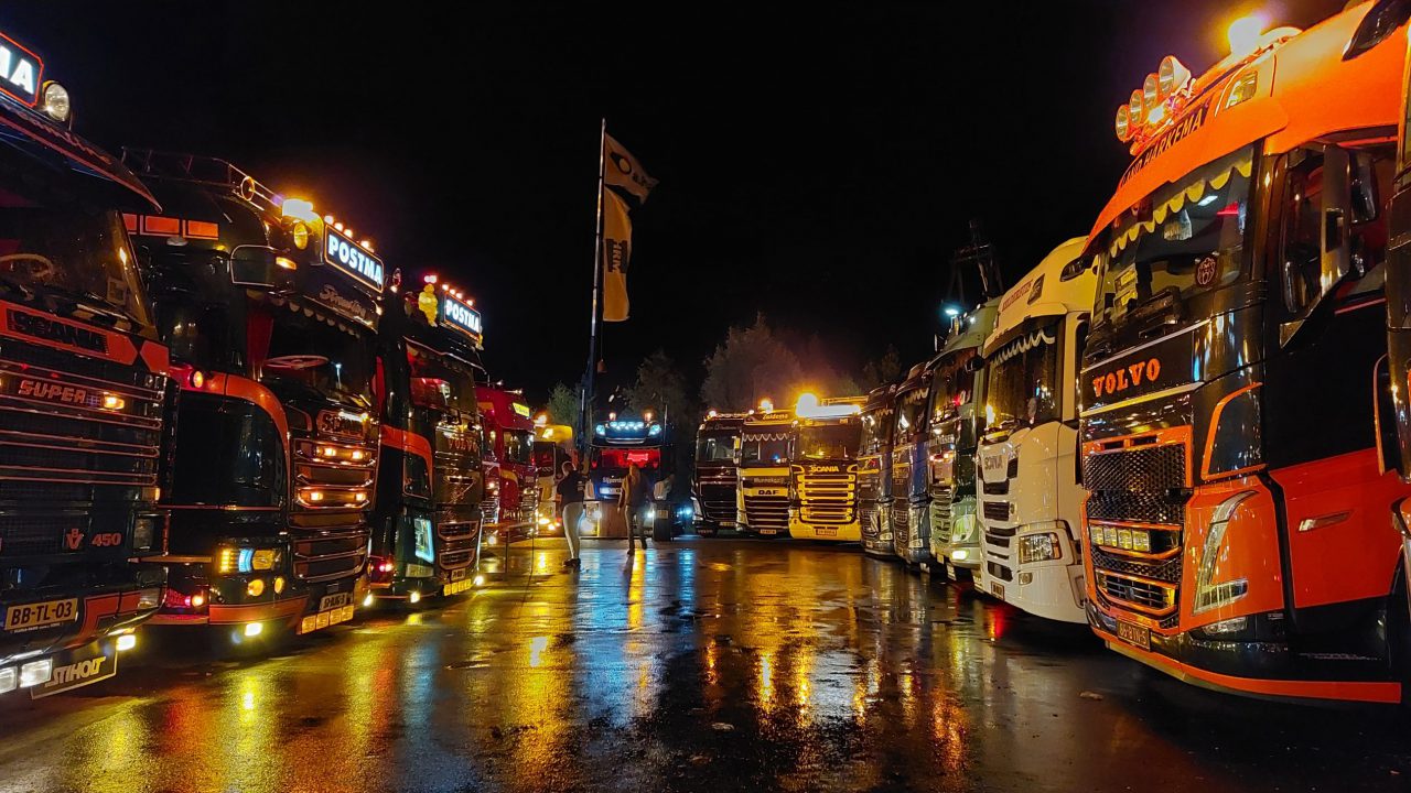 VIDEO: Meer dan 150 trucks tijdens vierde Truckshow in Stroobos