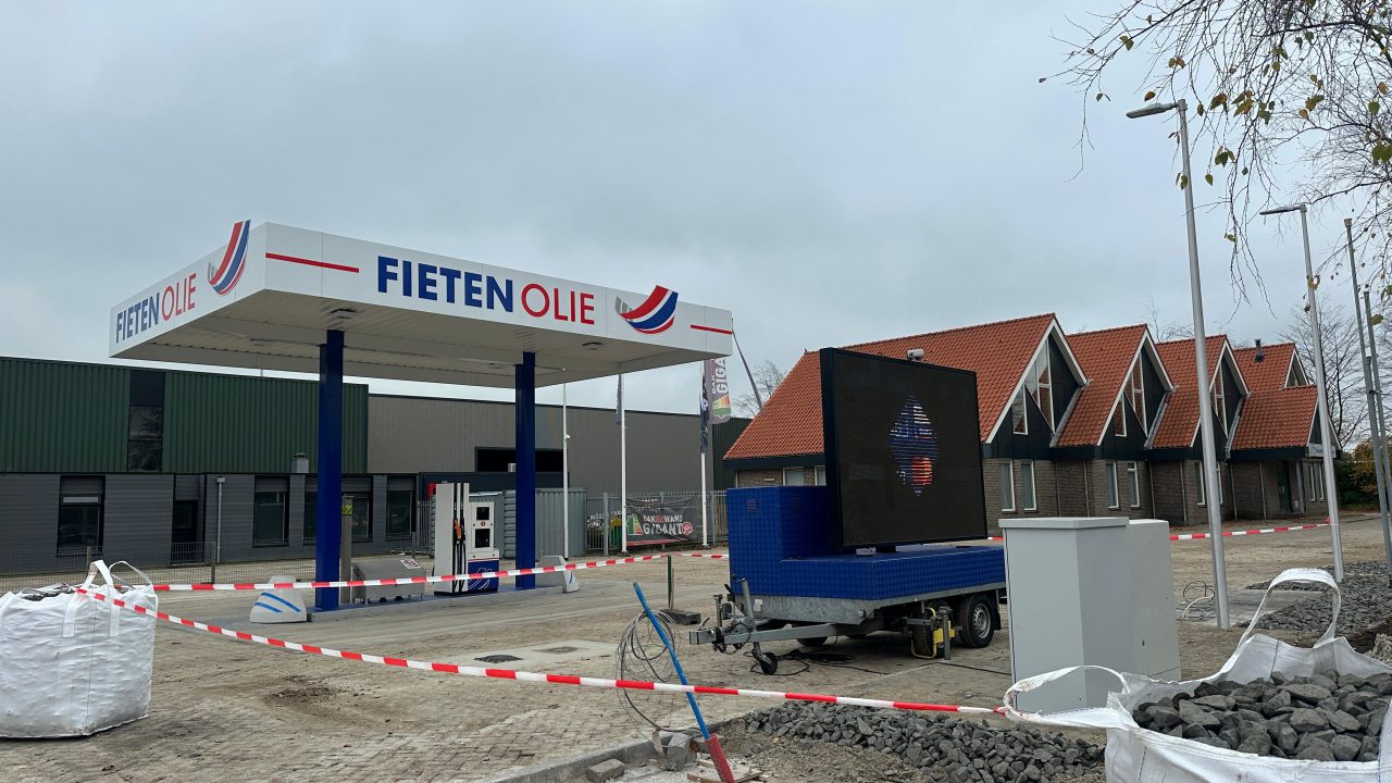 Eerste tankstation geopend in Twijzelerheide: vijfde in de omgeving