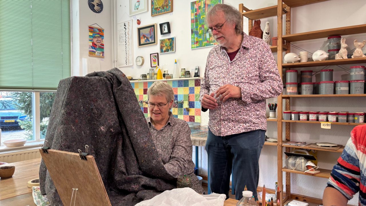 VIDEO: Kunstdagbesteding zoekt opvolgers: 