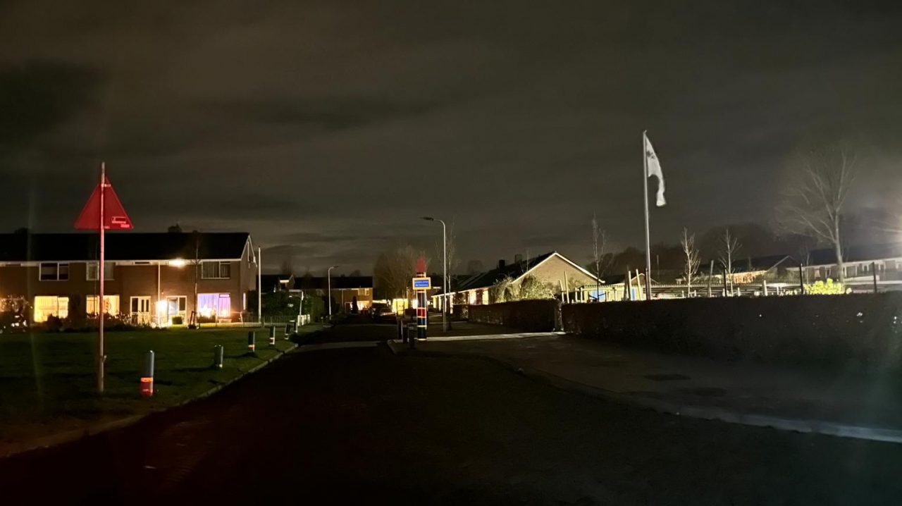 Deel straatverlichting Drogeham defect